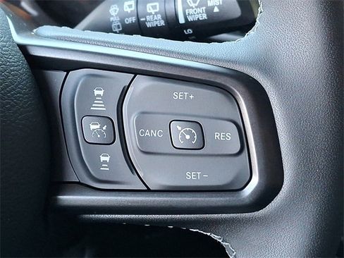 Used 2025 Jeep Wrangler Unlimited Rubicon 4xe image 28