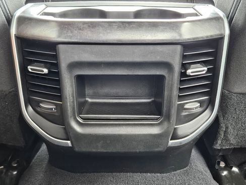 Used 2024 RAM 2500 Big Horn w/ Off Road Package AWD/4WD image 27
