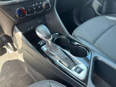 Used 2025 Buick Encore GX Preferred image 40