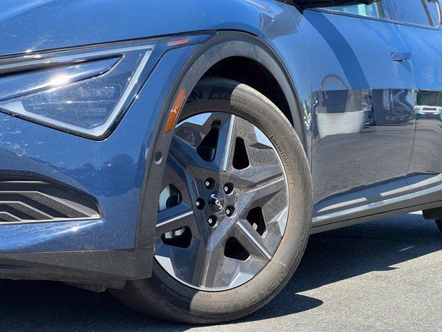 Certified 2025 Kia EV6 Light w/ Light LR Technology Package RWD image 2