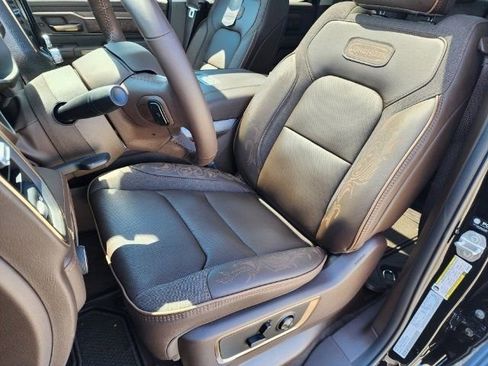 Used 2025 RAM 1500 Limited AWD/4WD image 33
