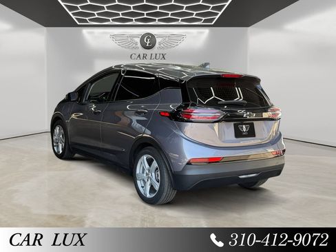 Used 2023 Chevrolet Bolt LT FWD image 3