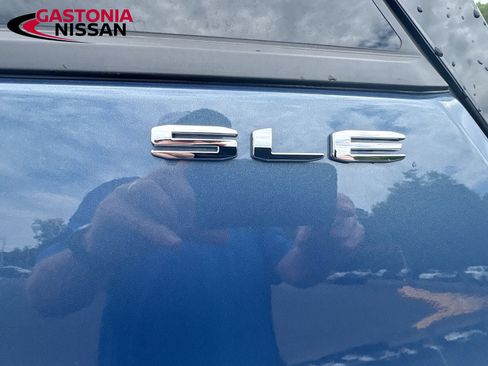 Used 2024 GMC Terrain SLE AWD/4WD image 31