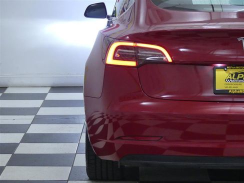 Used 2020 Tesla Model 3 Long Range image 26