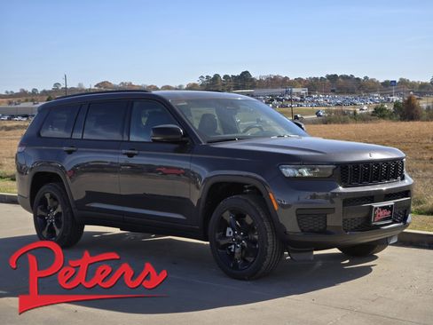 New 2025 Jeep Grand Cherokee L Altitude image 1