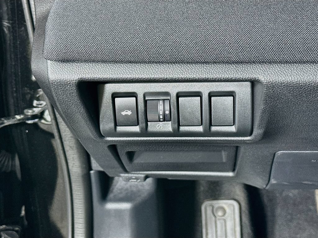Used 2025 Subaru Legacy Premium AWD/4WD image 15