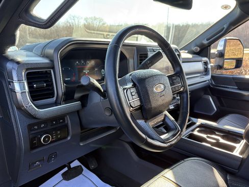 Used 2024 Ford F250 Platinum AWD/4WD image 29