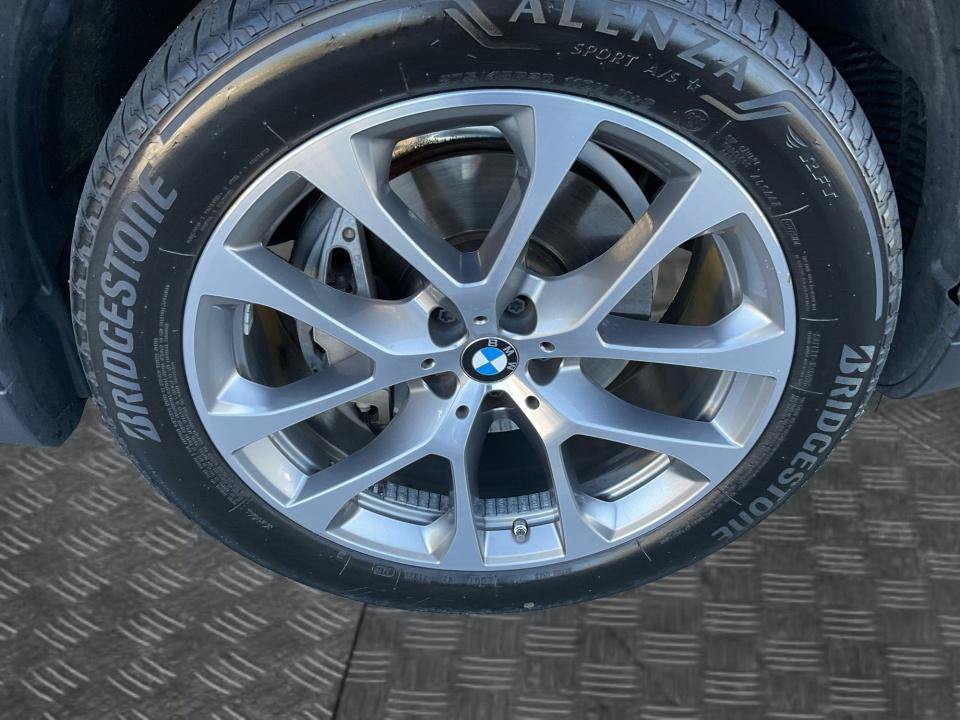 Used 2024 BMW X5 xDrive40i w/ Premium Package AWD/4WD image 25