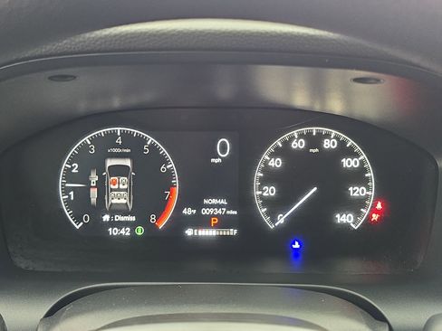 Certified 2025 Honda HR-V LX image 18