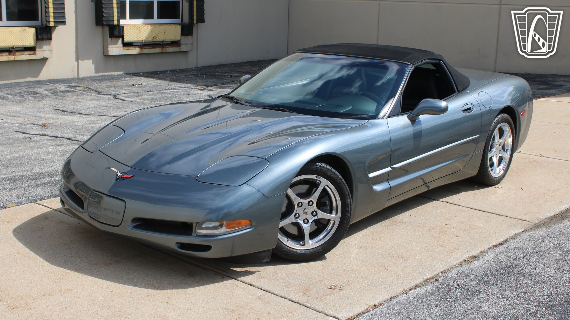 Used 2004 Chevrolet Corvette Convertible w/ Preferred Equipment Group RWD image 21