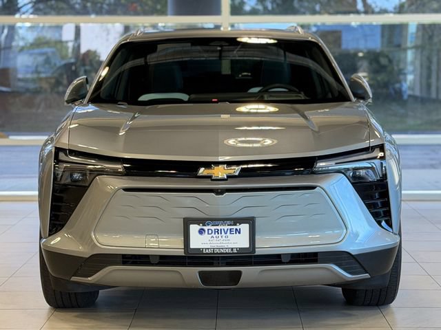 Used 2024 Chevrolet Blazer EV LT AWD/4WD image 2