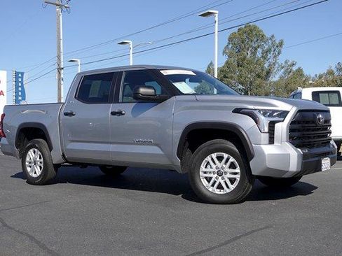 Certified 2025 Toyota Tundra SR5 AWD/4WD image 4