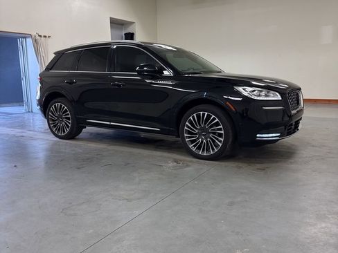 Used 2020 Lincoln Corsair Reserve w/ Equipment Group 201A image 2