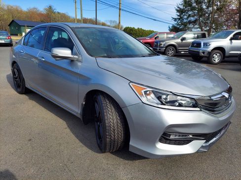 Used 2016 Honda Accord EX-L image 3