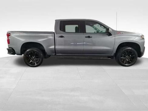 Used 2021 Chevrolet Silverado 1500 LT Trail Boss w/ LPO, Dark Essentials Package AWD/4WD image 9