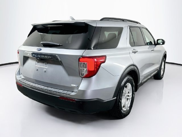 Used 2020 Ford Explorer XLT w/ Comfort Package AWD/4WD image 9