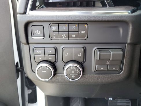 New 2026 Chevrolet Tahoe LT image 26