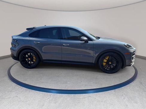 Used 2024 Porsche Cayenne Turbo GT AWD/4WD image 5