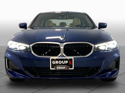 Used 2024 BMW 330i Sedan w/ Convenience Package RWD image 3
