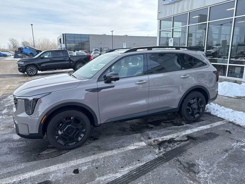 Certified 2025 Kia Sorento SX Prestige w/ Olive Brown Leather Package image 2
