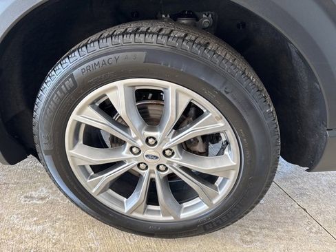 Used 2022 Ford Explorer XLT w/ Equipment Group 202A image 40