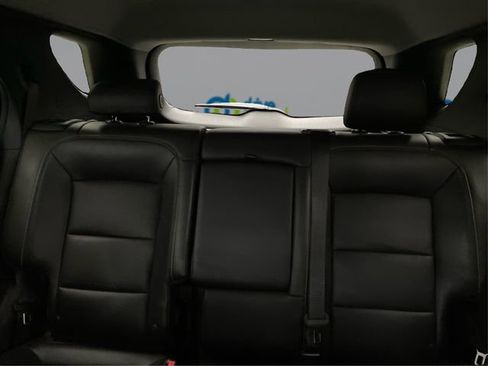 Used 2018 Chevrolet Equinox Premier image 19