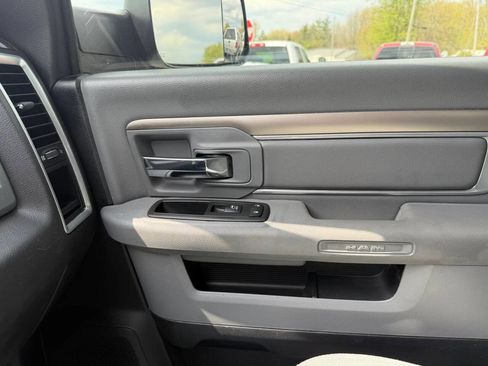 Used 2017 RAM 2500 SLT w/ Protection Group image 50