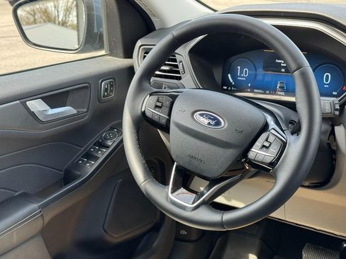 Used 2023 Ford Escape Active w/ Tech Pack #2 AWD/4WD image 12