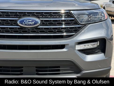 Used 2024 Ford Explorer XLT w/ Equipment Group 202A AWD/4WD image 4