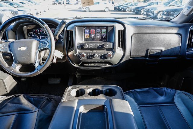Used 2018 Chevrolet Silverado 1500 LT w/ All Star Edition AWD/4WD image 12