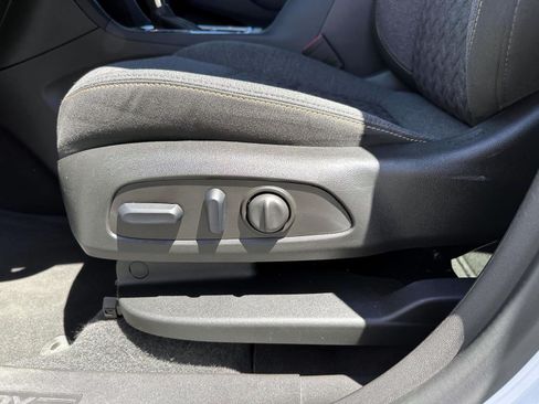 Used 2024 Chevrolet Equinox LT AWD/4WD image 10