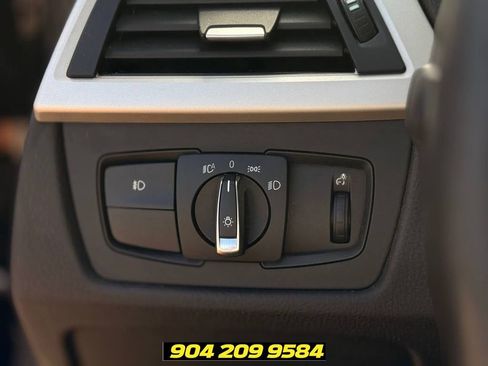Used 2016 BMW 320i xDrive Sedan AWD/4WD image 16