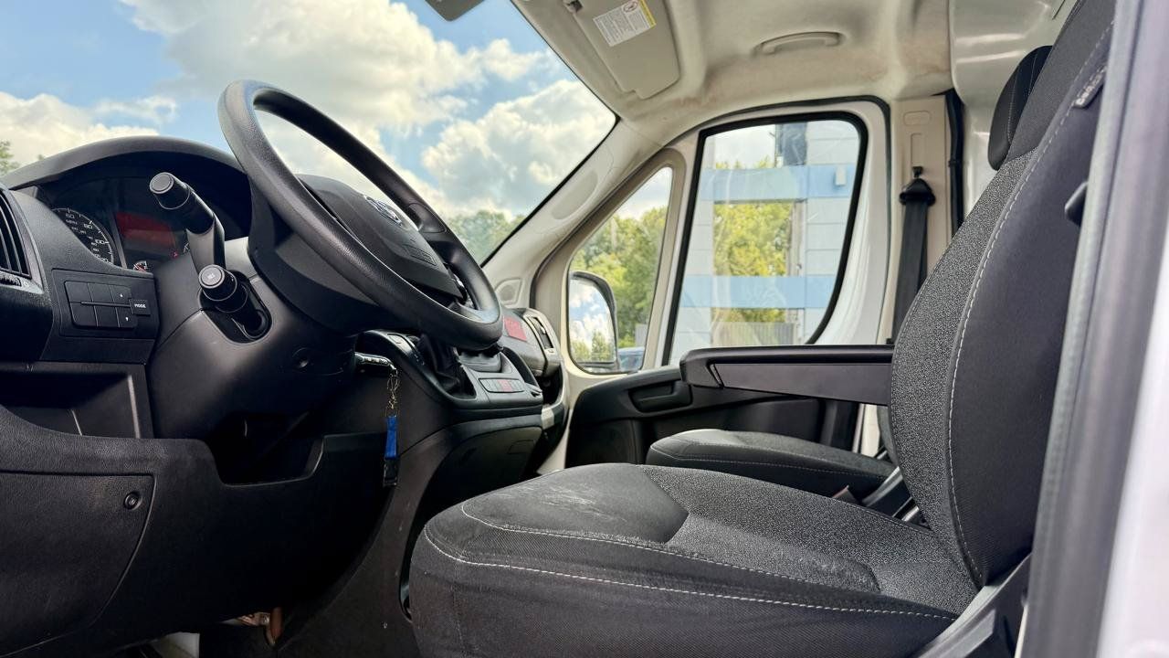 Used 2021 RAM ProMaster 2500 w/ Interior LED Lighting Group FWD image 21
