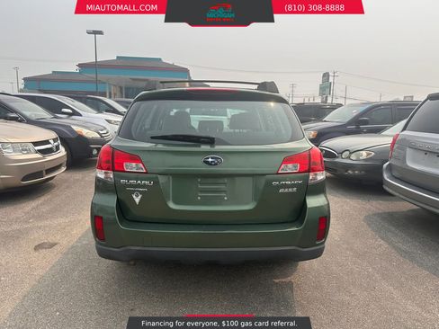 Used 2013 Subaru Outback 2.5i AWD/4WD image 4
