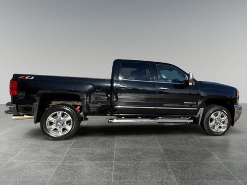 Used 2019 Chevrolet Silverado 2500 LTZ w/ Duramax Plus Package image 6