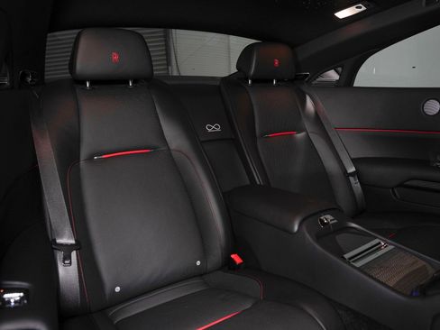 Used 2019 Rolls-Royce Wraith image 34