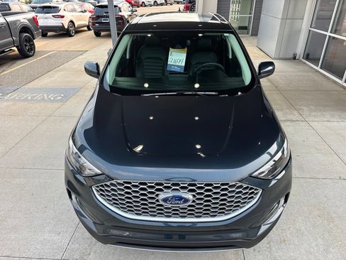 Certified 2024 Ford Edge SEL w/ Convenience Package AWD/4WD image 12