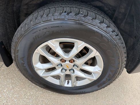 Used 2019 Chevrolet Traverse LT w/ LPO, Floor Liner Package AWD/4WD image 5