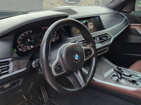 Used 2021 BMW X7 xDrive40i w/ M Sport Package AWD/4WD image 7