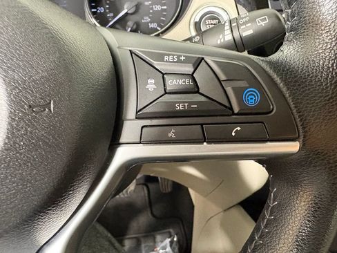 Used 2022 Nissan Rogue Sport SL w/ Premium Package FWD image 26