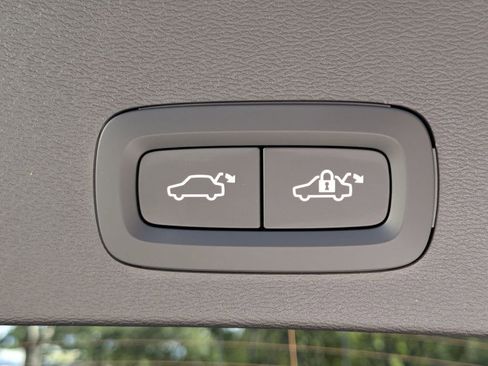 New 2026 Volvo XC40 B5 Plus w/ Protection Package Premier image 14