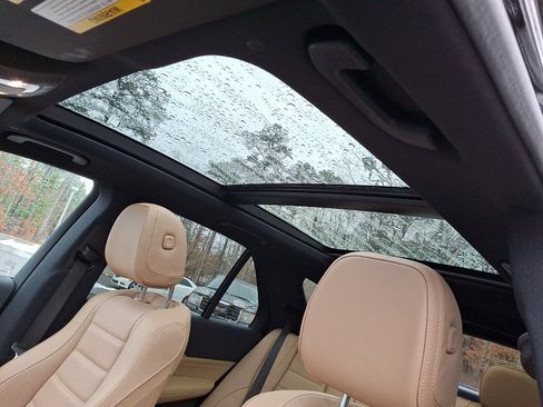 Certified 2025 Mercedes-Benz GLE 450 4MATIC image 14