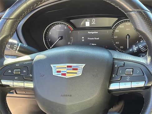 Used 2023 Cadillac XT4 Sport image 25
