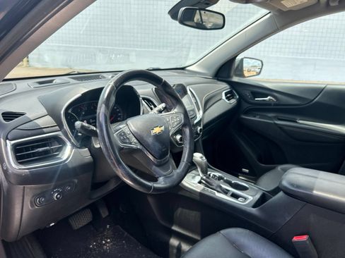 Used 2020 Chevrolet Equinox Premier FWD image 12