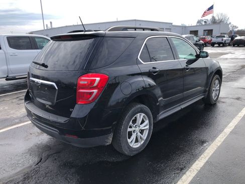 Used 2017 Chevrolet Equinox LT image 4