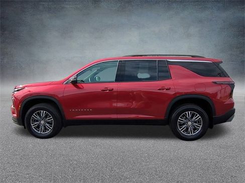 Certified 2024 Chevrolet Traverse LT w/ Trailering Package image 6