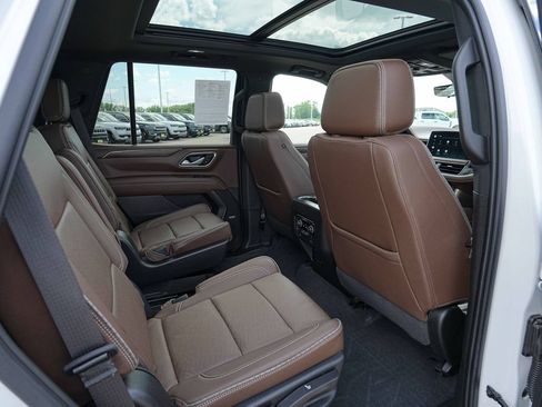 Used 2022 Chevrolet Tahoe High Country AWD/4WD image 25