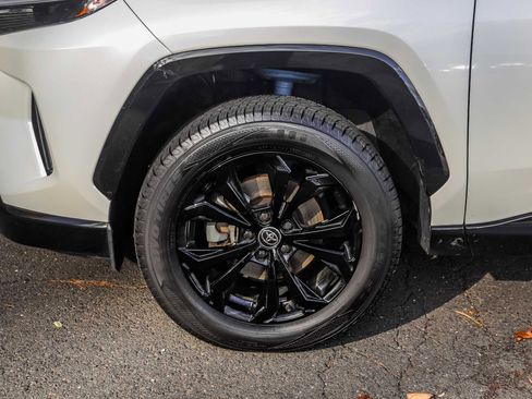 Used 2022 Toyota RAV4 XSE image 12