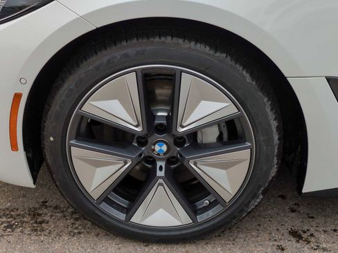 Used 2025 BMW i4 xDrive40i w/ Premium Package image 14