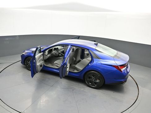 Certified 2023 Hyundai Elantra SEL w/ Cargo Package image 43